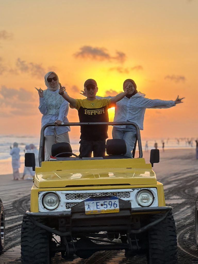 jeep gumuk pasir